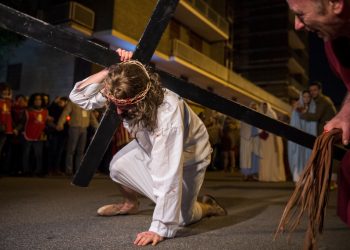 A RANOLDER ISKOLA ZENÉS, ÉLŐ SZEREPLŐS PASSIÓJÁTÉKA