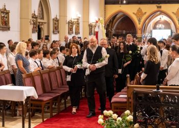 Te Deum Hálaadó szentmise, Ballagás és Évzáró
